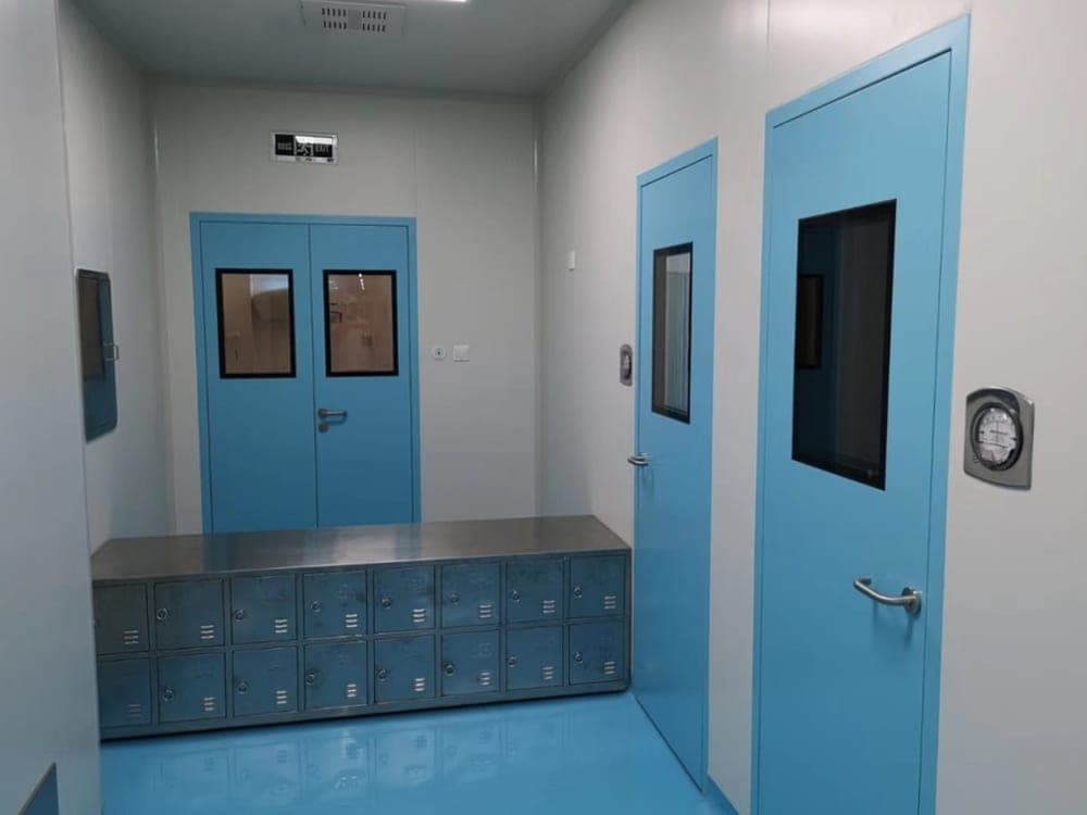 Cleanroom gowning and airlock
